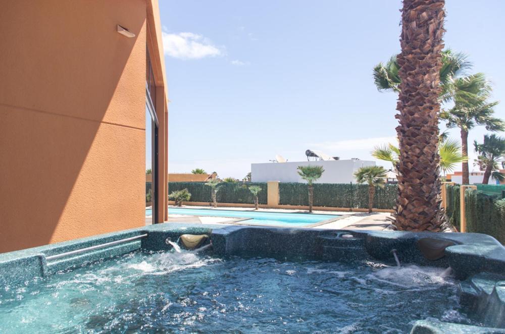 Villa La Marosca - Jacuzzi, Private Pool, 3 Bedrooms カレタ・デ・フステ エクステリア 写真