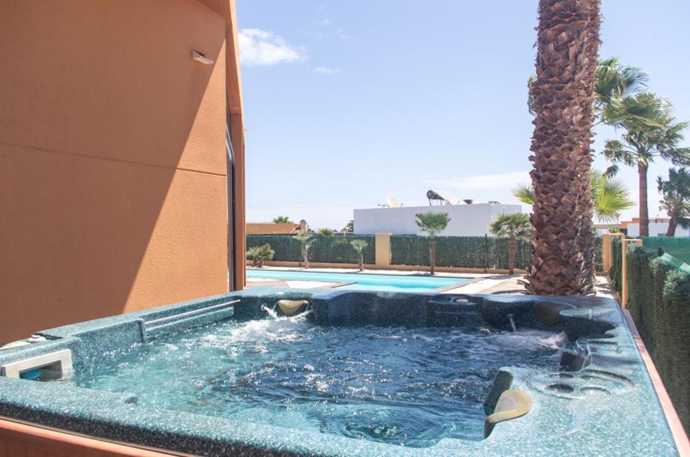 Villa La Marosca - Jacuzzi, Private Pool, 3 Bedrooms カレタ・デ・フステ エクステリア 写真